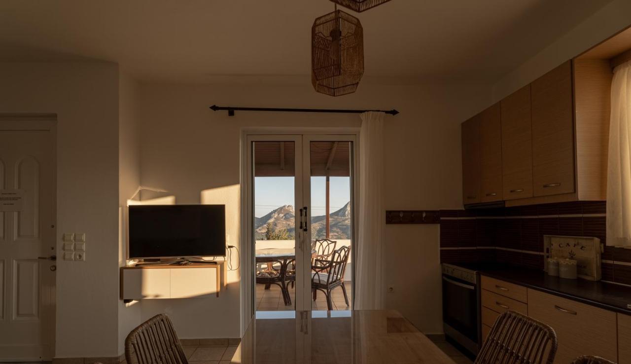 Athanasia House Asomatoi